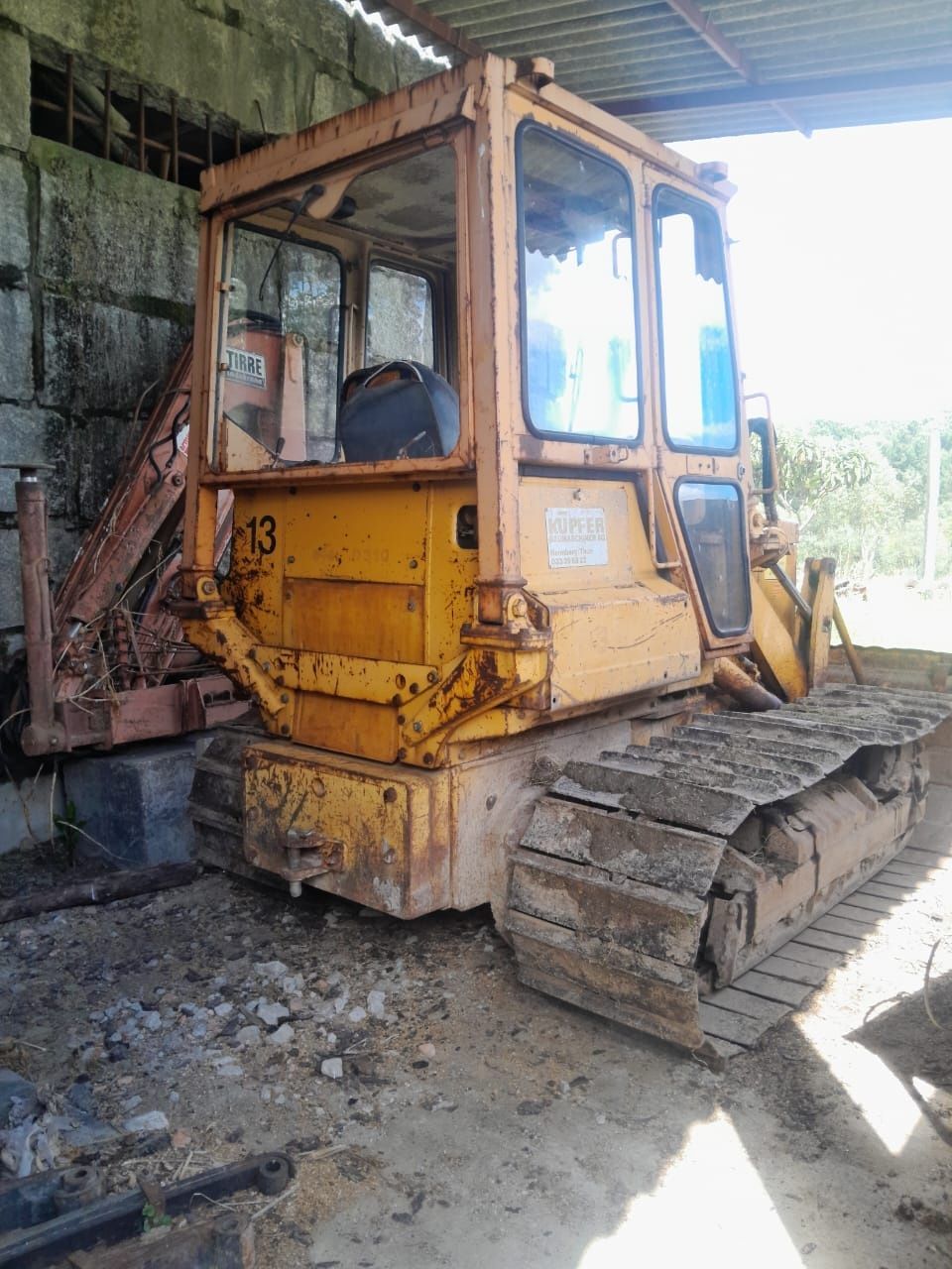 Pá carregadora Komatsu D31-Q