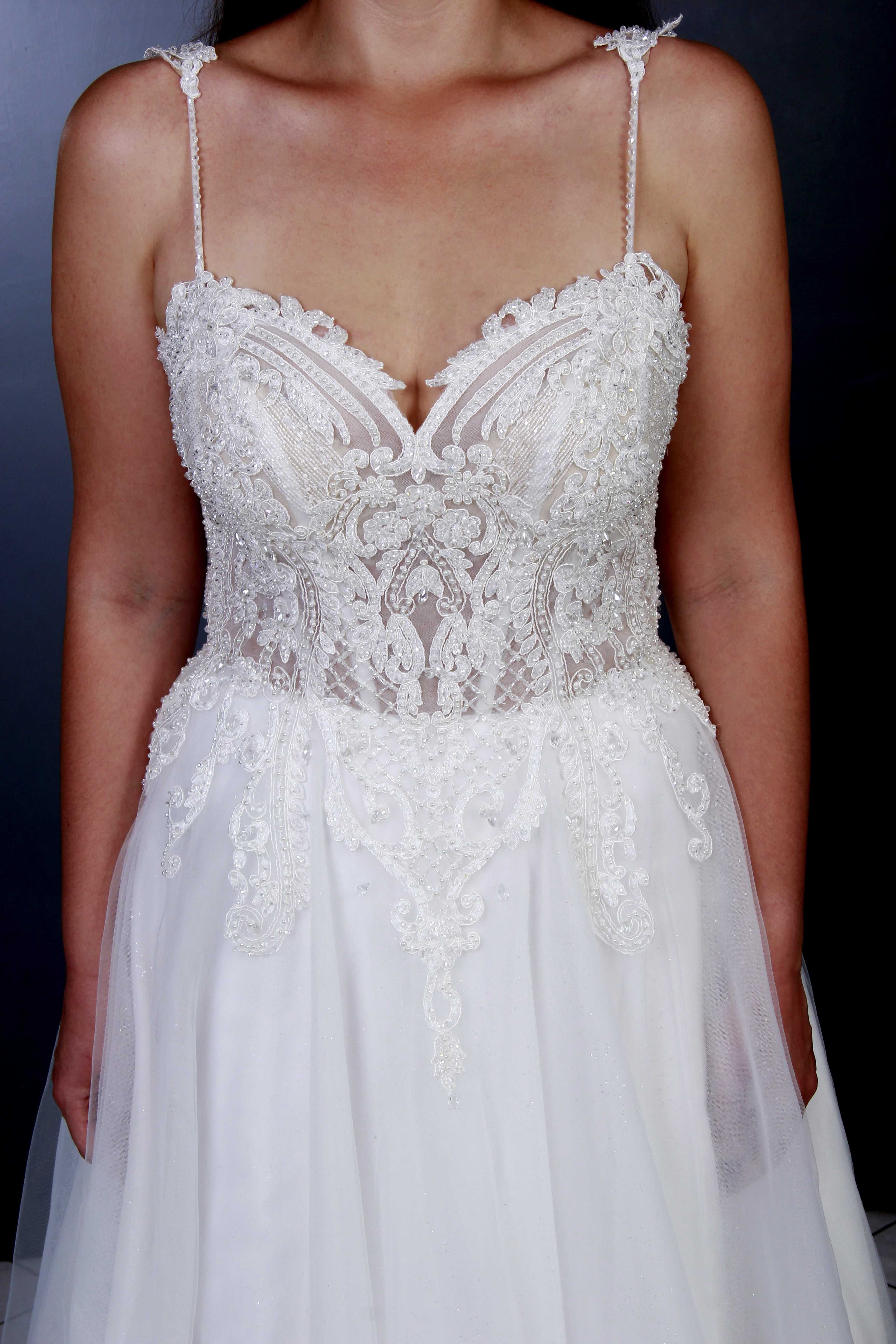Дизайнерское свадебное платье Вашей мечты в идеальном состоянии!