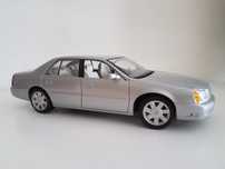 Cadillac DeVille 2000 Maisto Escala 1:18