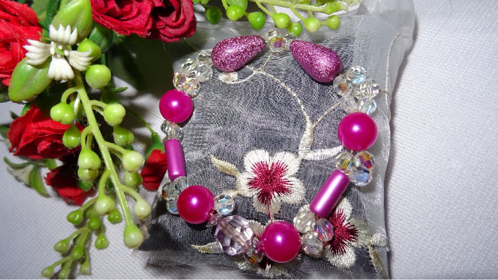 Śliczna bransoletka różowa