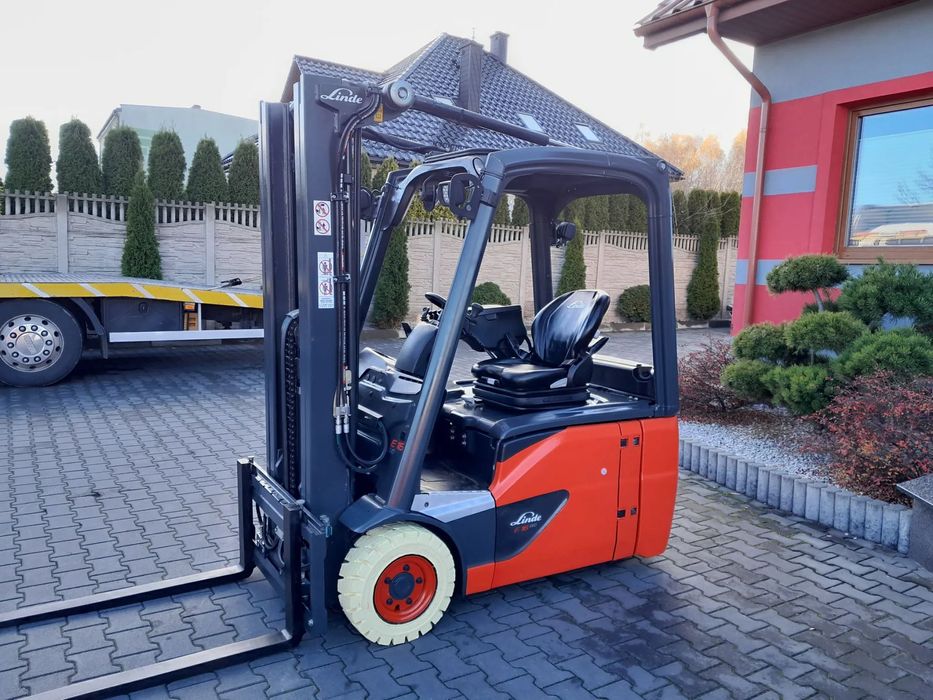 Linde E 16-02  LINDE E16 Triplex Wolny Skok Czwarta Sekcja Obrotnica