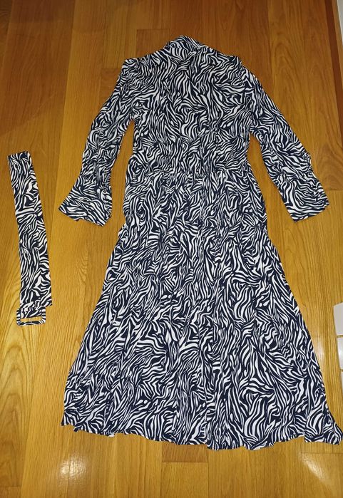 Vestido midi da zara