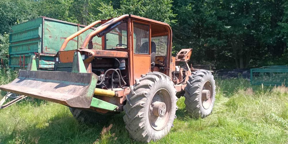 ciągnik zrywkowy LKT 80