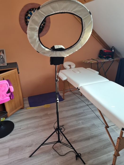 Lampa pierścieniowa 65W RING do makijażu ze statywem