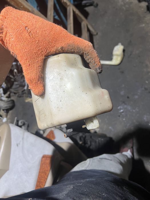 Бачок расширительный тойота старлет Toyota starlet