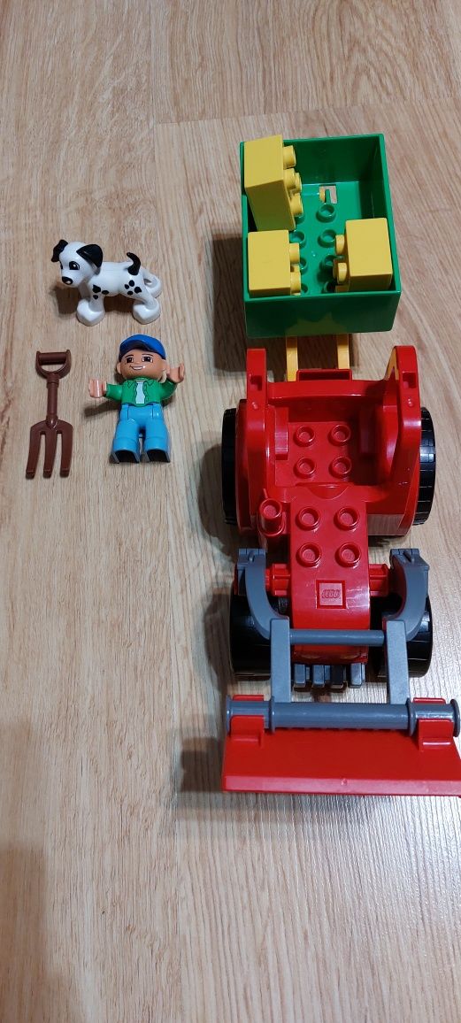 Lego Duplo traktor