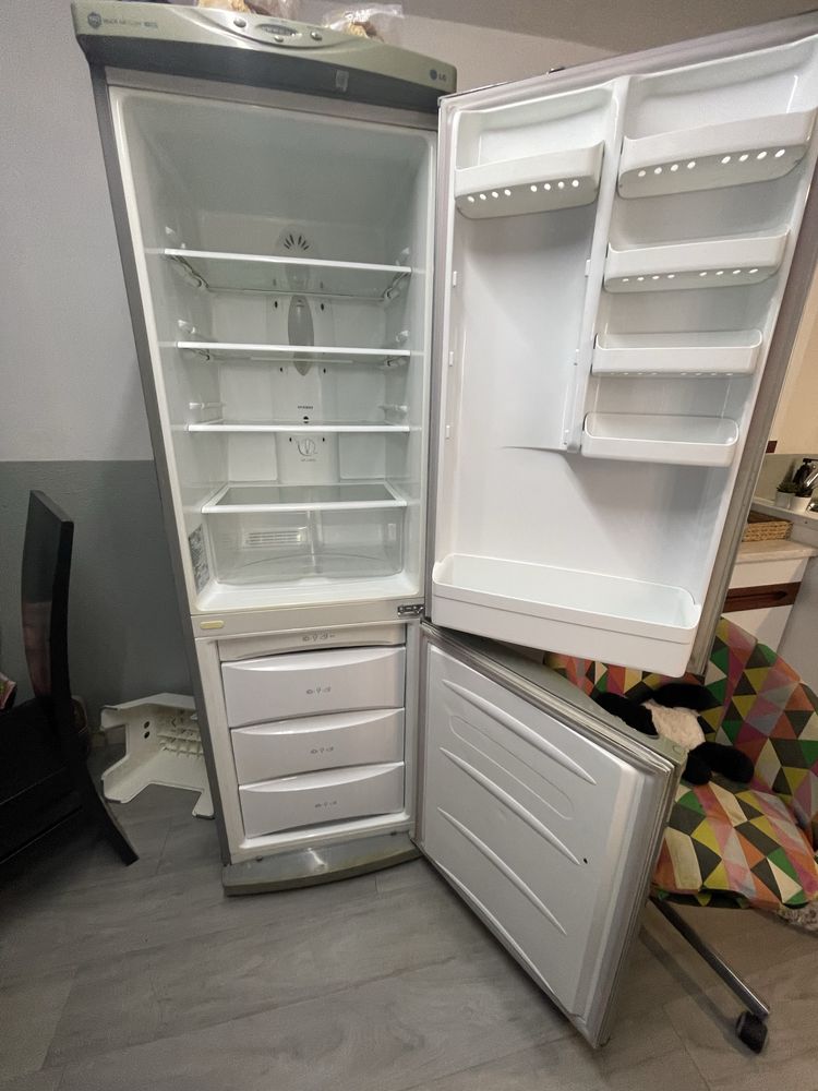 Frigorifigo LG combinado cinza