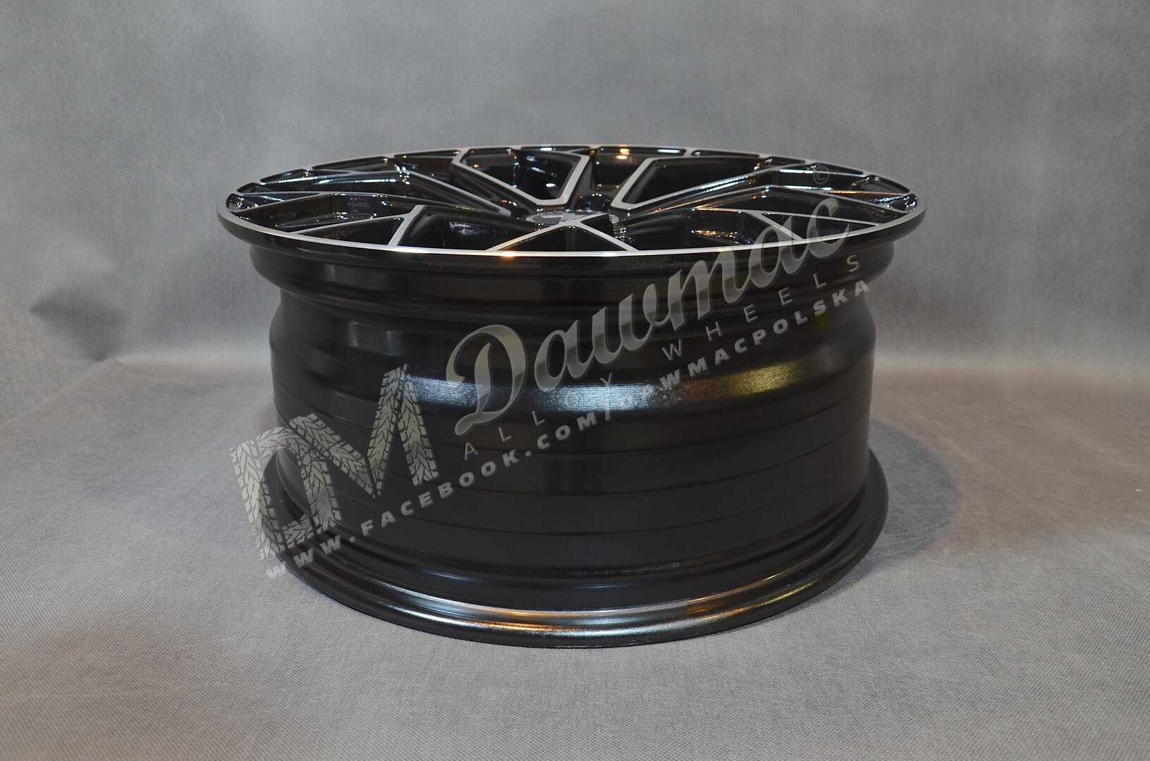 Felgi Seventy9 SCF-H 19" 8,5J ET30 5x112 Black Front Polished