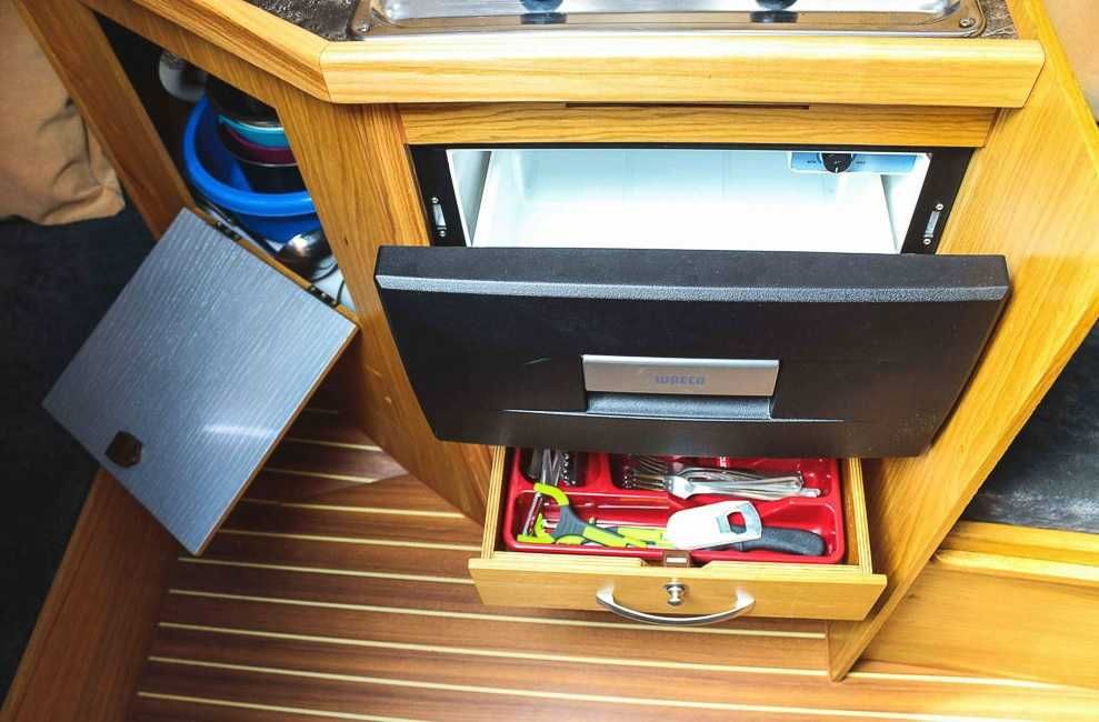 Jacht Aquatic 25T (antila, maxus, delphia)