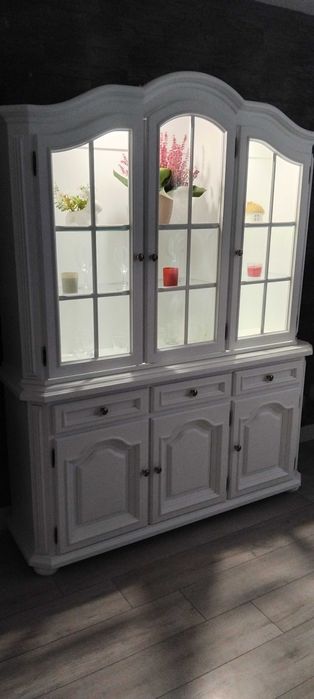 Kredens- witryna drewniany