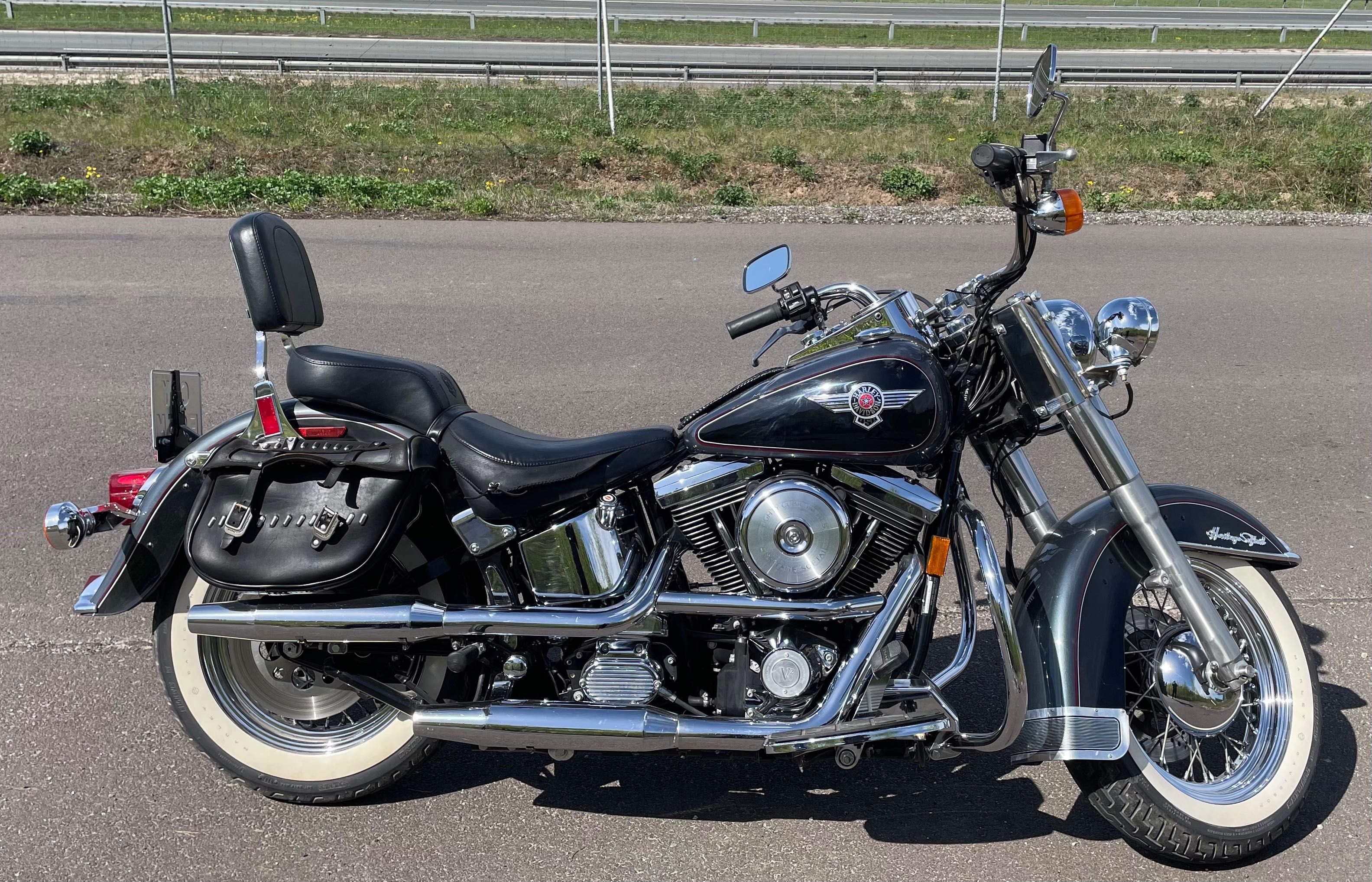 Harley Davidson Heritage Softail FLSTN z 1995 roku