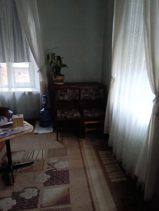 Продам 4х комнатную квартиру в центре Днепра