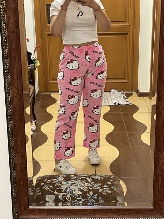 Spodnie hello kitty S nowe roz