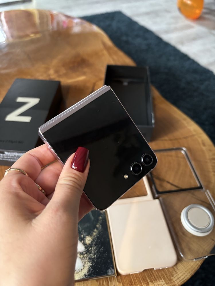 Samsung Galaxy Z Flip 5 5G