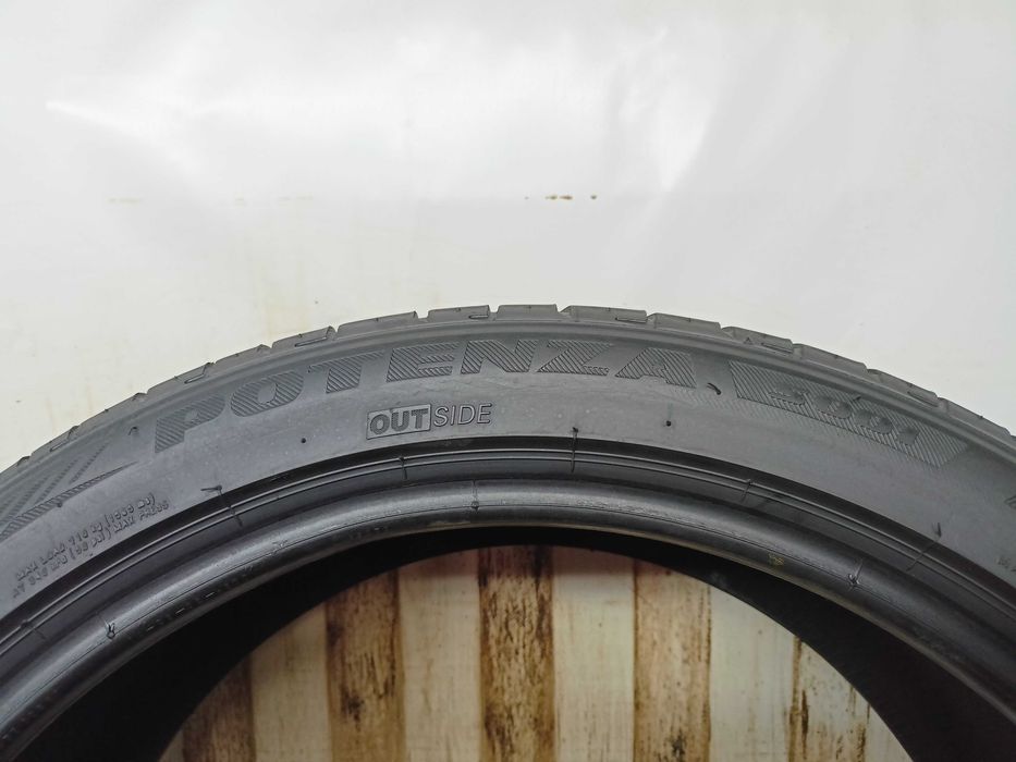 Bridgestone Potenza 235/40/19 2015r. 96W 2x6,9mm (4748)
