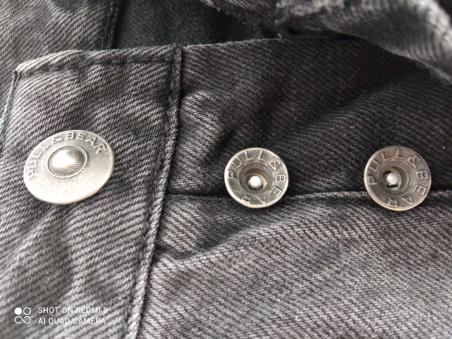 Pull&Bear - calção curto de ganga preta -tamanho 32