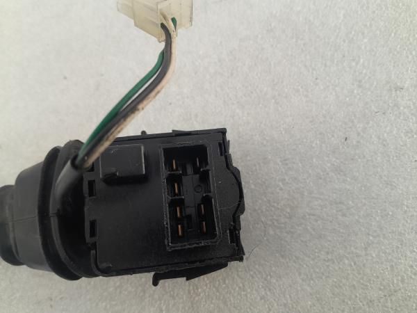 Conjunto / manetes de luzes e limpa vidros CHEVROLET Spark (M300)