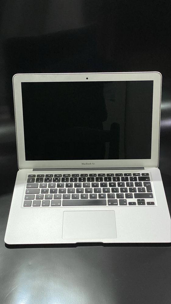 MacBook Air "Core i5" 1.6 13" (Early 2015) Air