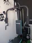 Maquina multifunções da marca behumax multigym com pesos ate 100kg