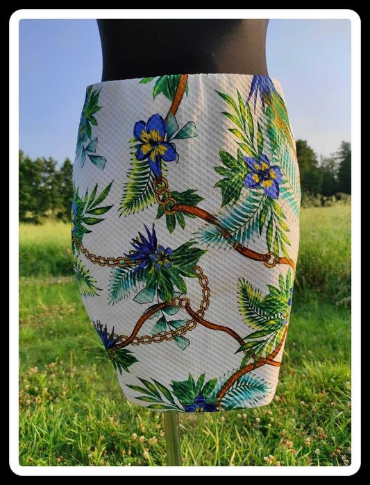 Amisu krótka spódnica na gumce w kwiaty z podszewką 40 L