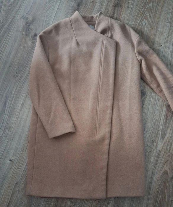 Płaszcz Stradivarius rozmiar M