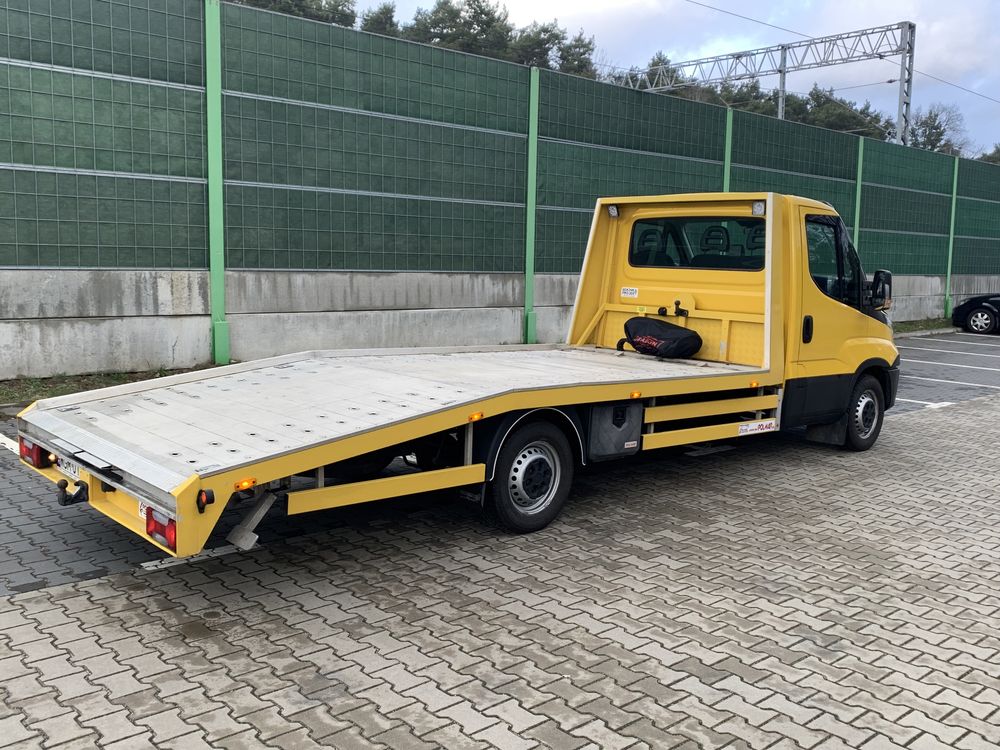 Wynajem lawety/autolawety Iveco Daily 35S18 / Pomoc drogowa