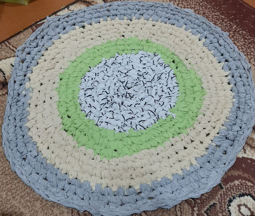 Коврики вязаные / вязаные коврики / коврики крючком