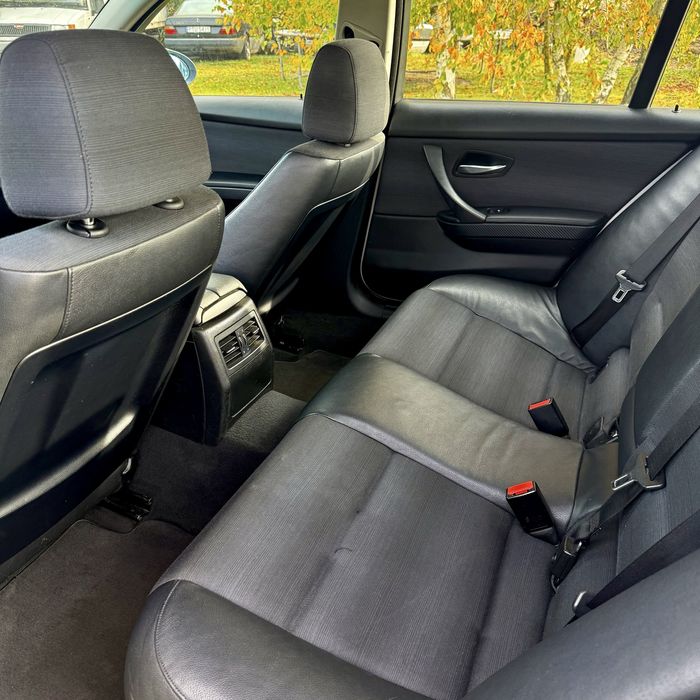 Sprzedam Bmw e90 320i