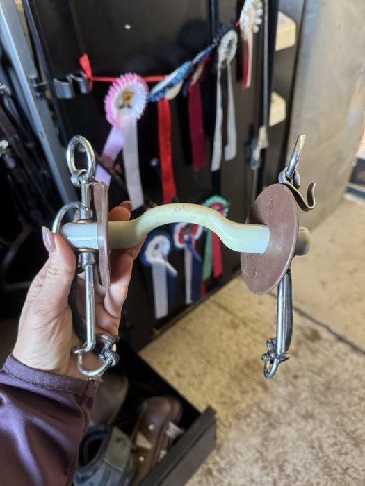 Wędzidło pelham Beris dlugie czanki