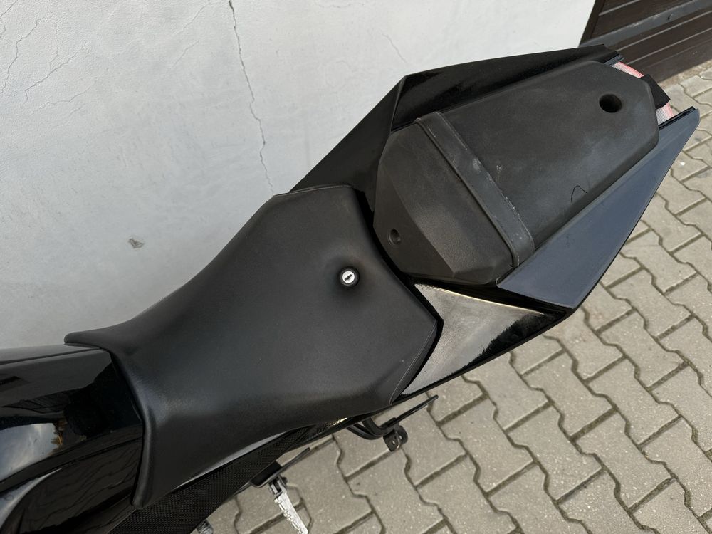 CZĘŚCI Yamaha YZF R125 Silnik Rama Felga Wydech Bak Sety Lagi Zamki Oś