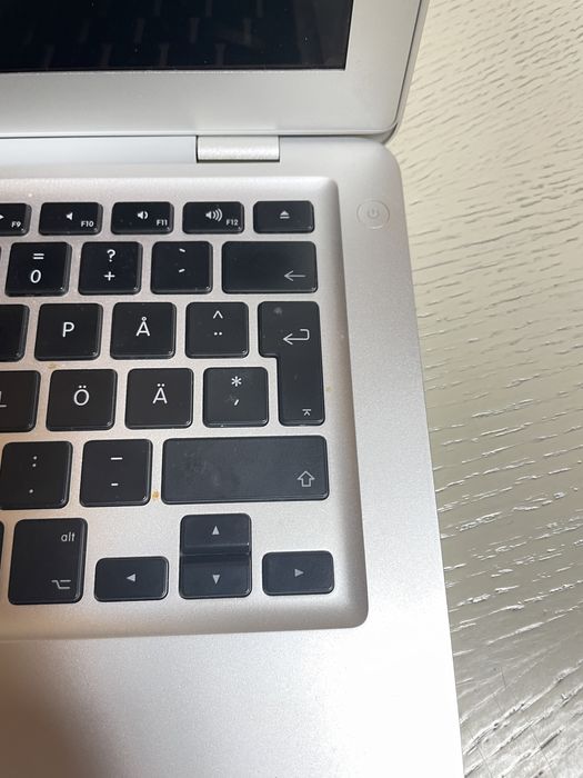 MacBook Air.  Продам