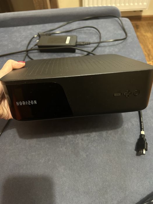 Dekoder Horizon DMC7002KLG oferowany przez UPC (obecnie Play)