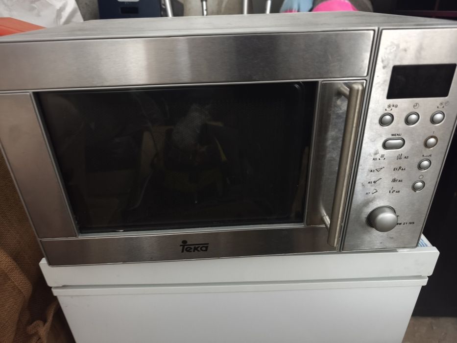 Microondas teka.