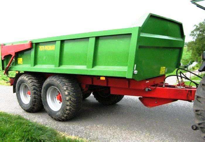 Przyczepa skorupowa PRONAR T679 12 t / 15,8 m³