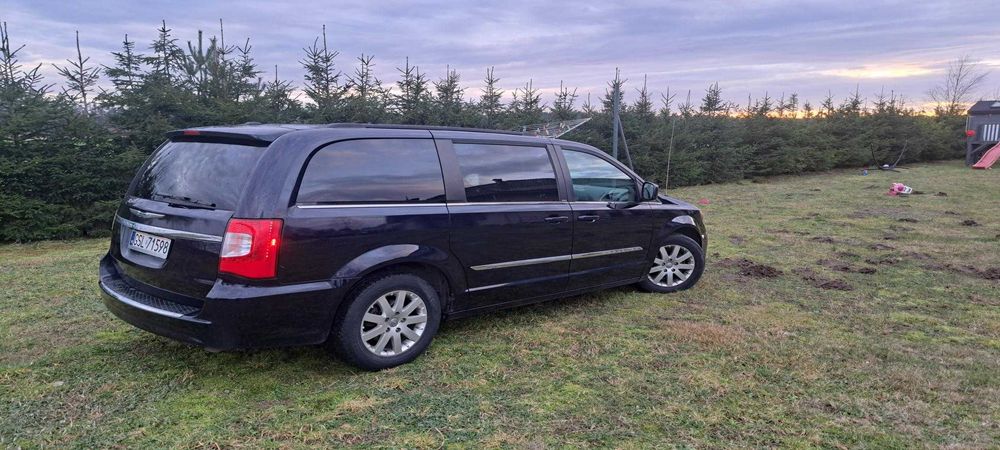Chrysler Town & Country V 3.6 LPG 2 x monitor Światła BI LED