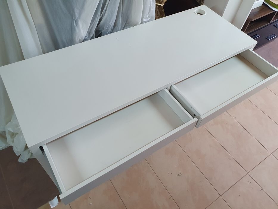 Stół Ikea Micke 142x50cm biały