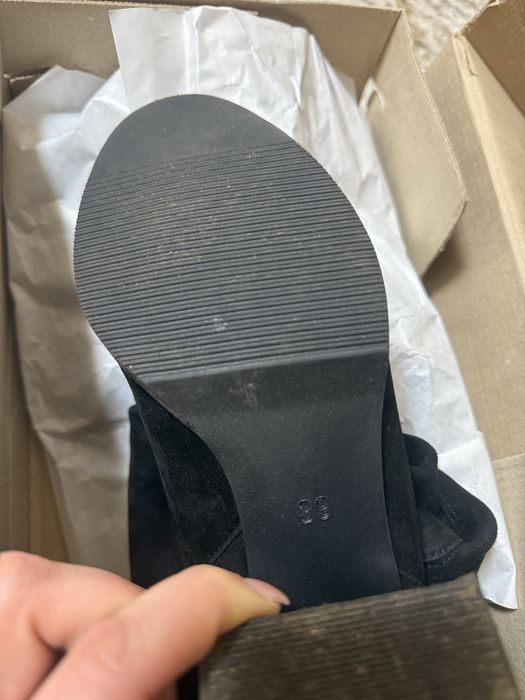 Замшеві високі  ботфорди на підборах з натуральної замші