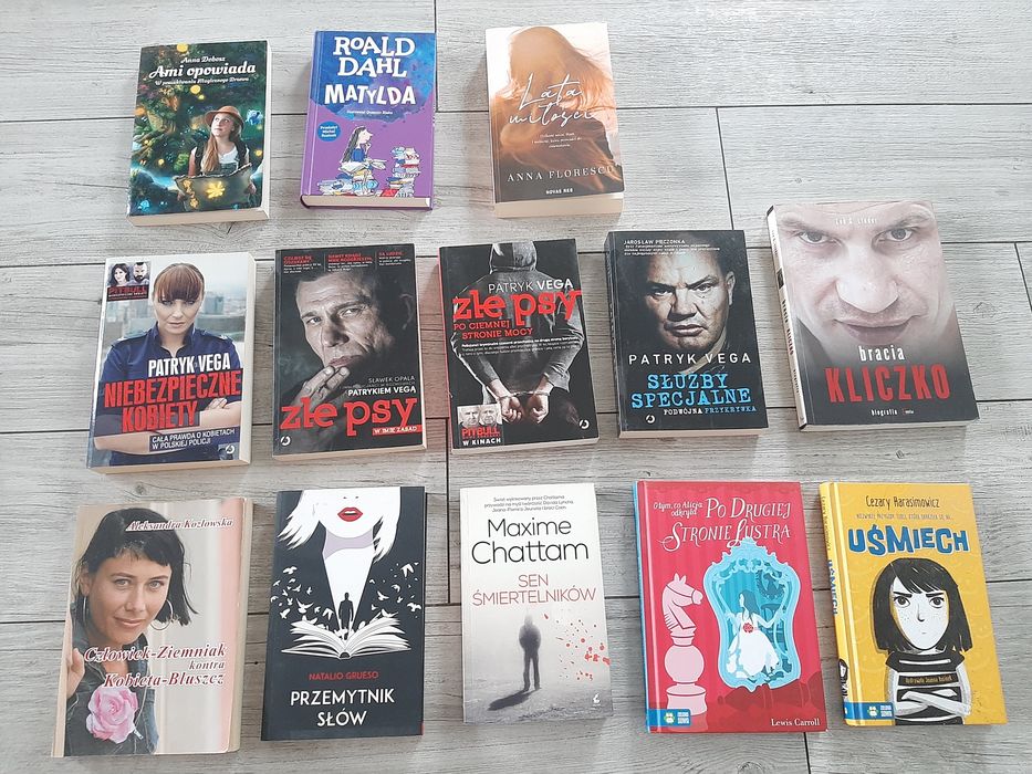 Pakiet różnych książek