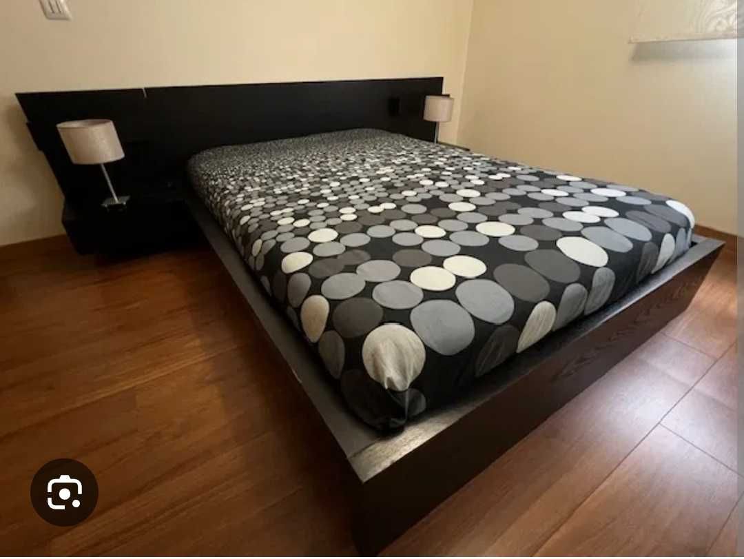 Cama  de Casal IKEA com cabeceiras