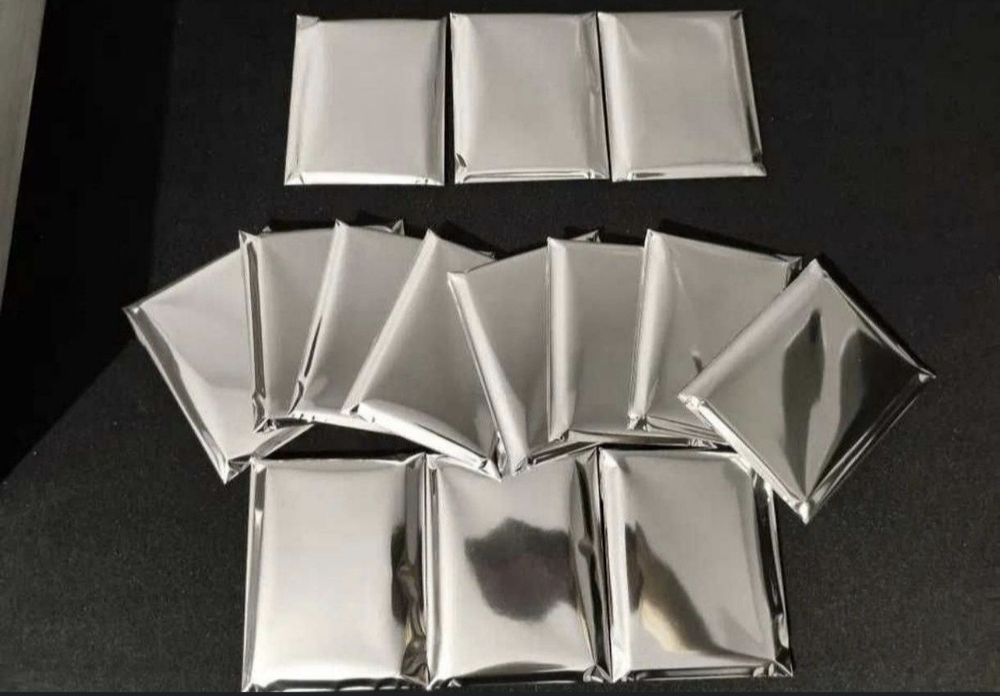 Mystery Box. Saszetki z autografami i limitami!