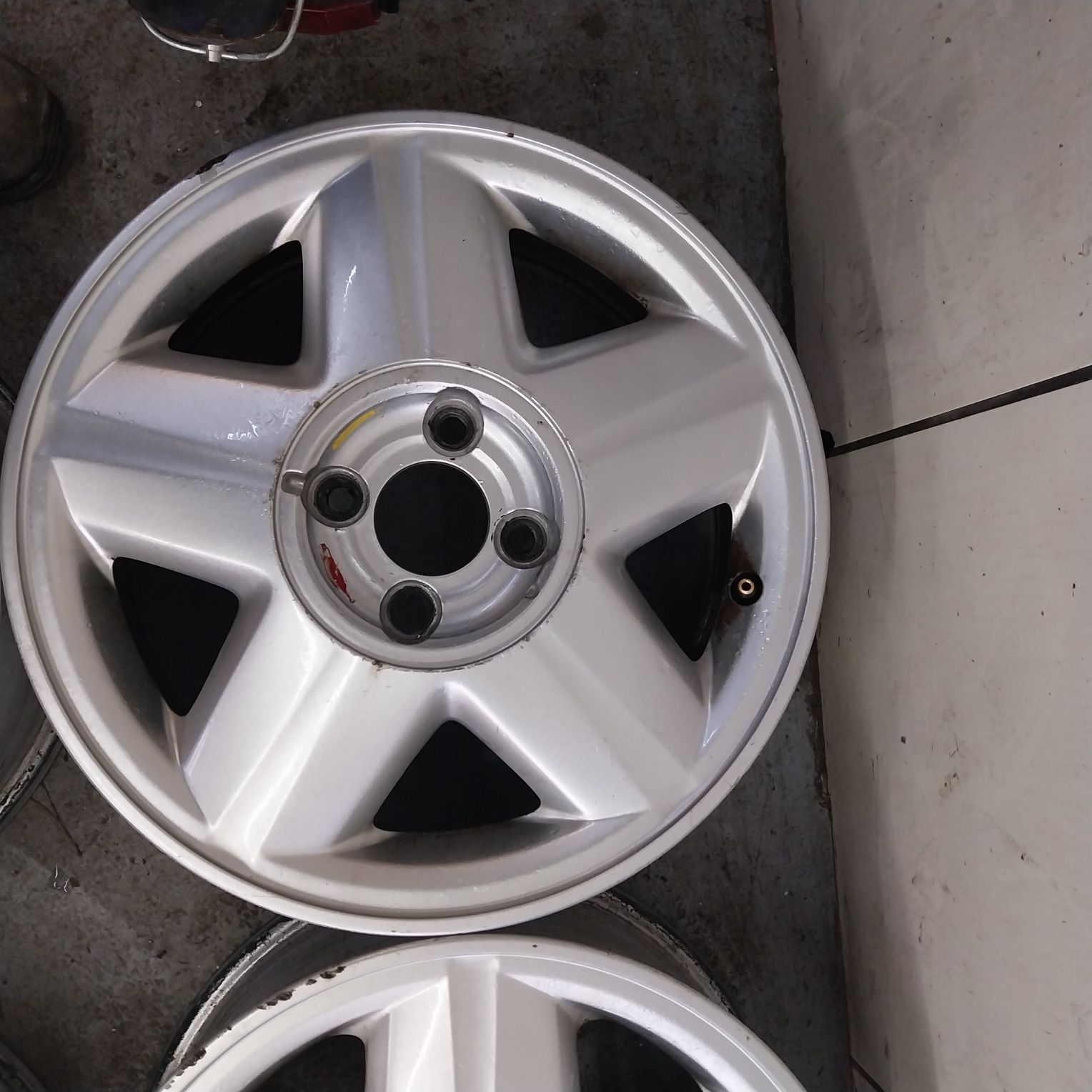 Oryginalne Felgi Aluminiowe RENAULT 15" 4x100 6J Super Stan !