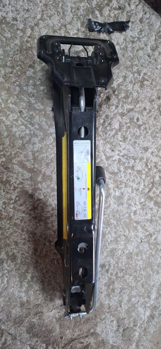 Lewarek, podnosnik, Audi q5