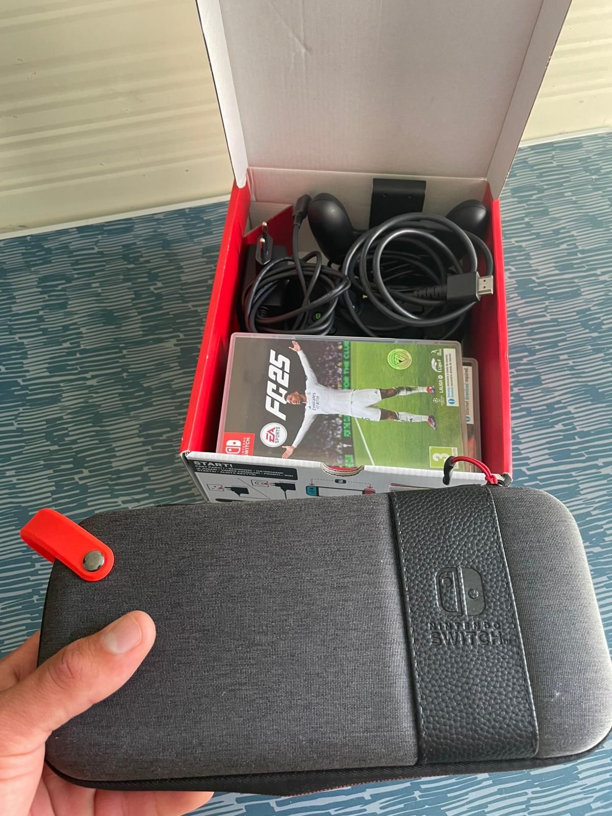 Nintendo Switch OLED com Acessórios + Jogos – Tudo Incluído!