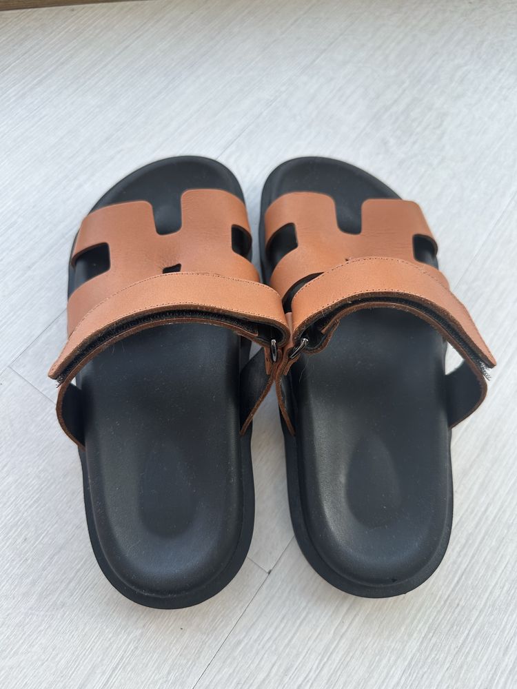Шкіряні босоніжки в стилі Hermes