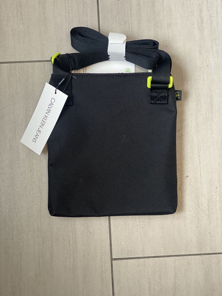 Calvin Klein torba na ramię listonoszka saszetka