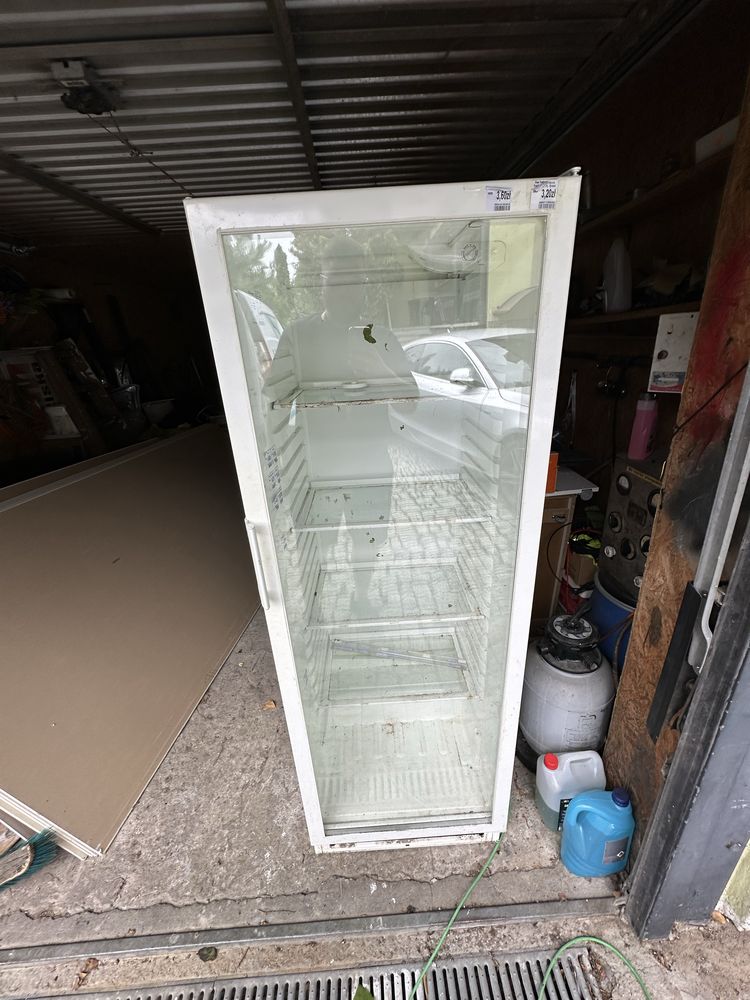 Lodówka witryna chlodnicza przeszklona elektrolux