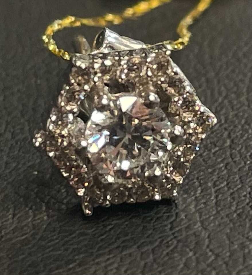 Pojedynczy kolczyk z białego złota 14kt (585) 2,35 gram