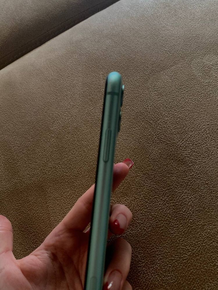 Продам Iphone 11 64 Gb Green