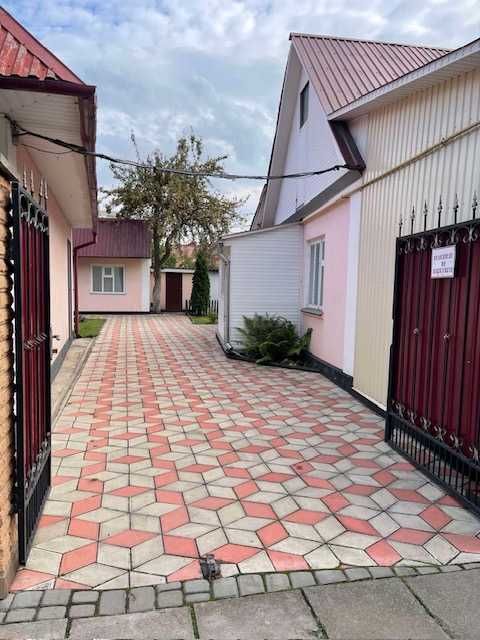 Продам будинок. Центр.