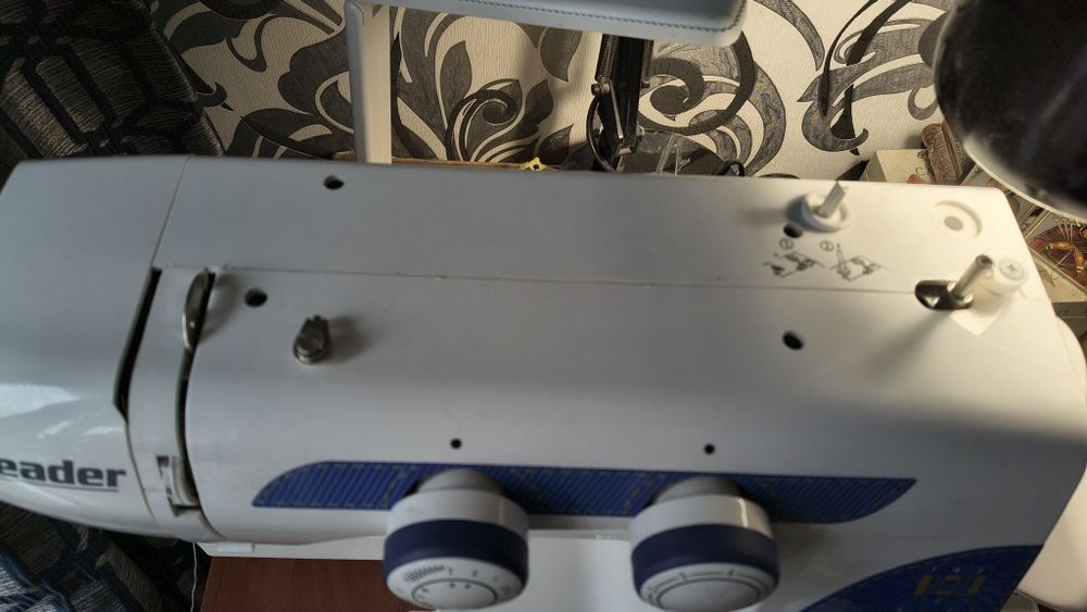 Машина швейна Leader vs 375